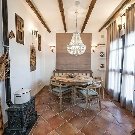Descartes Villa *